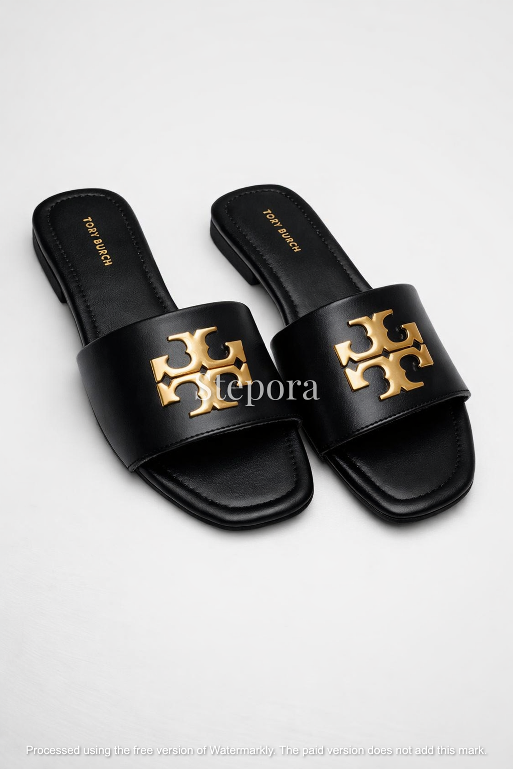 Elegant Gold-Emblem Flat Slides - Chic Open-Toe Leather Sandals
