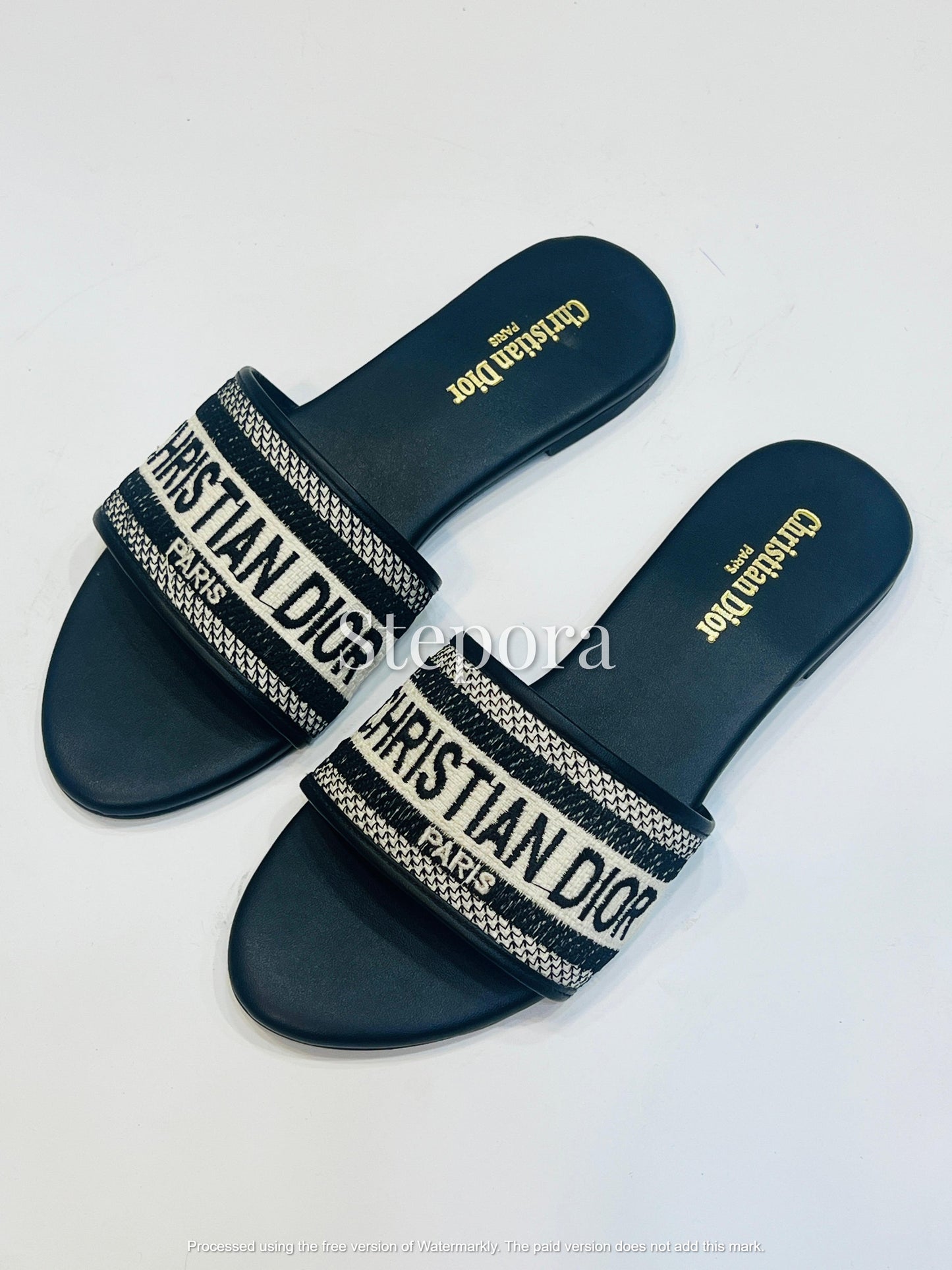 Women’s Black Embroidered Flat Slides with Woven Strap – Casual Slip-On Sandals
