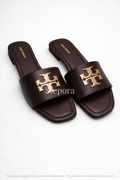 Elegant Gold-Emblem Flat Slides - Chic Open-Toe Leather Sandals