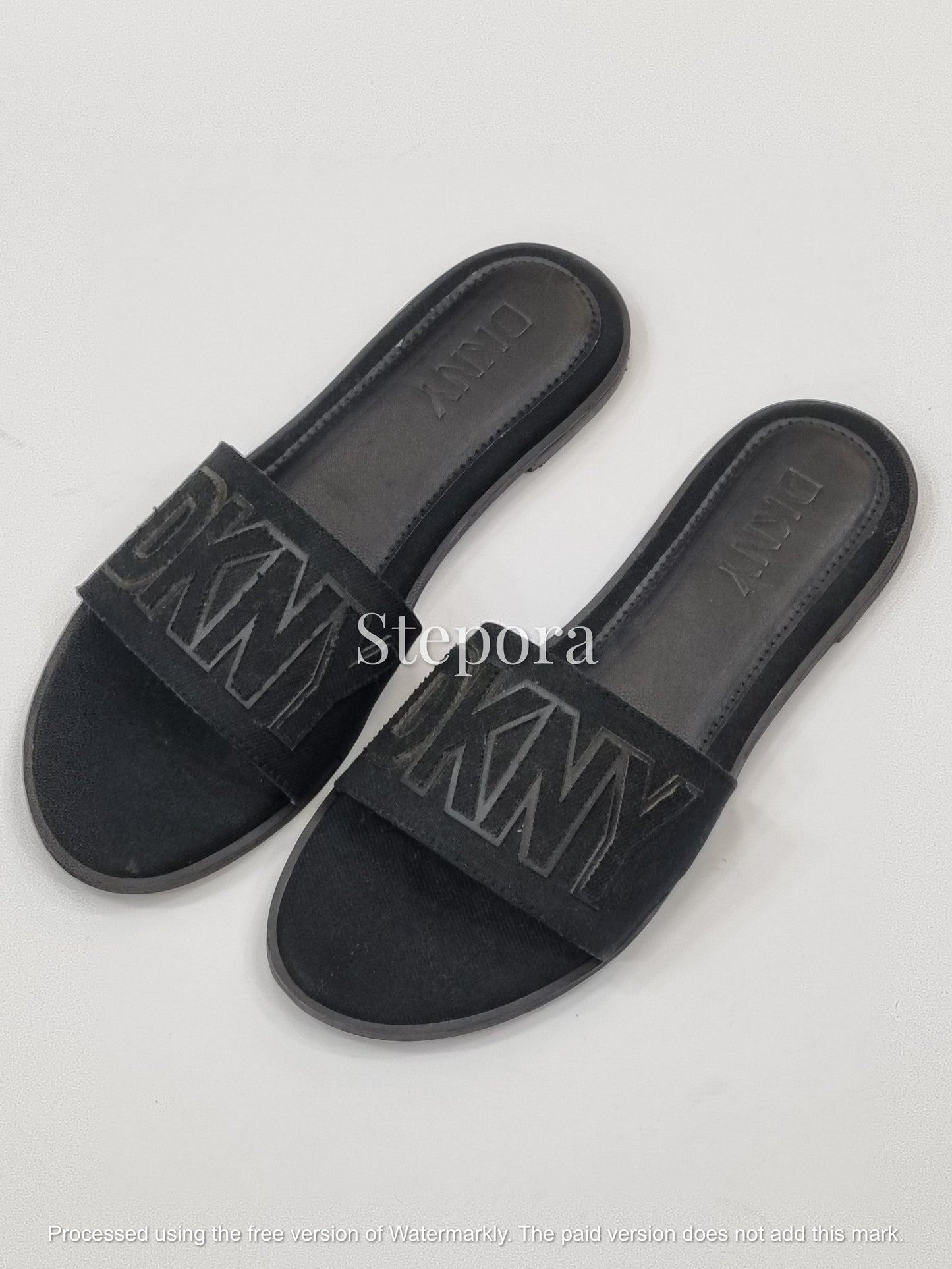 Embossed Bold Letter Canvas Slides – Women’s Casual Flat Sandals