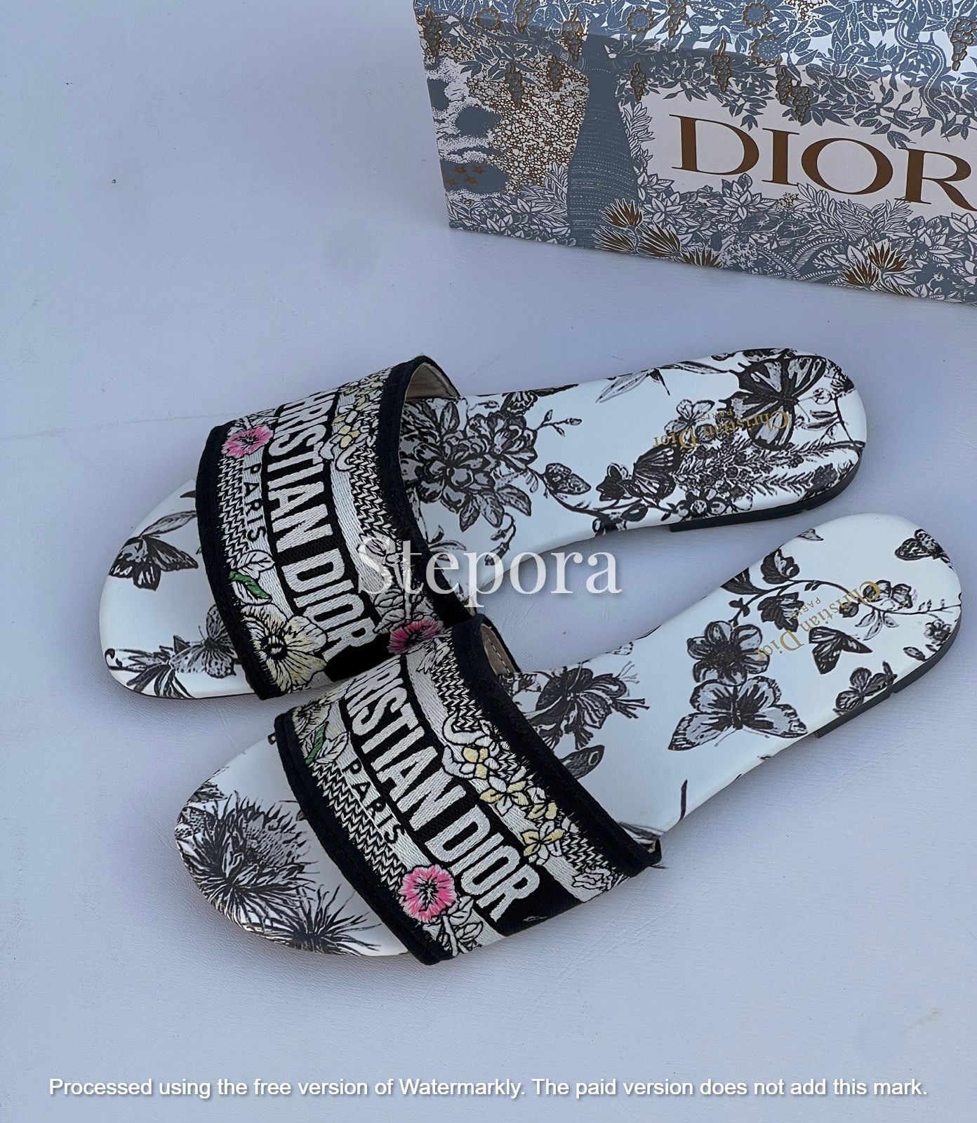 Embroidered Floral Canvas Slide Sandals - Luxury Summer Flats