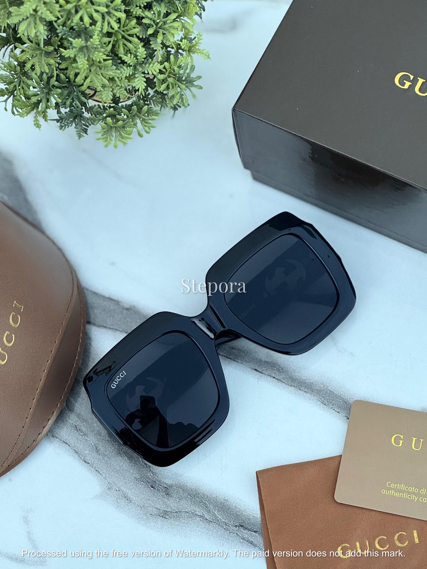 Oversized Square Interlocking G Sunglasses