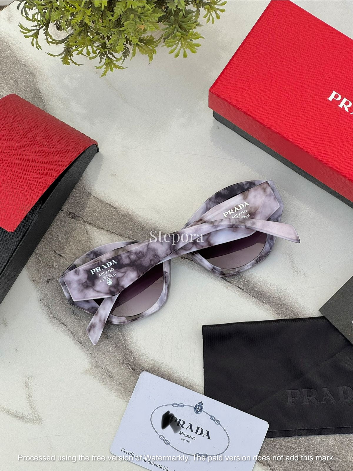 Geometric Cat-Eye Sunglasses